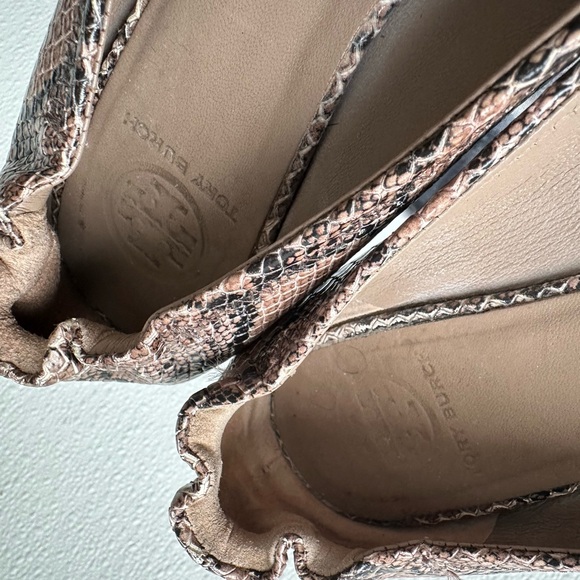 Tory Burch Snakeskin Reva Ballet Flats size 7 - Picture 10 of 13